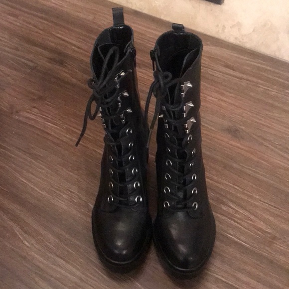 Guess Leather Boots - Picture 2 of 7